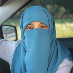 اديبه  كراجه