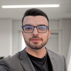 Mustafa  Younes