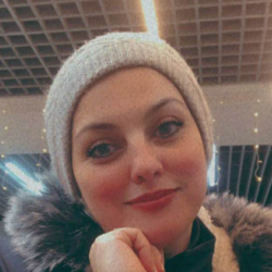 هالة  حجازي