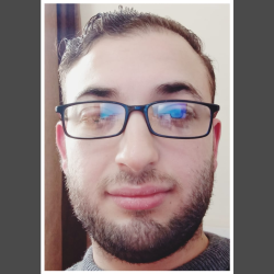 أسامة  منصور