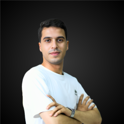 مصعب  أبو معمر