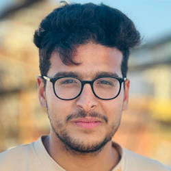 أحمد  أبو طوق