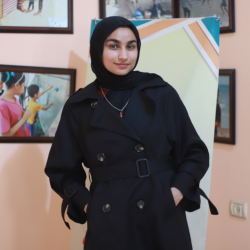 نور  عفانة